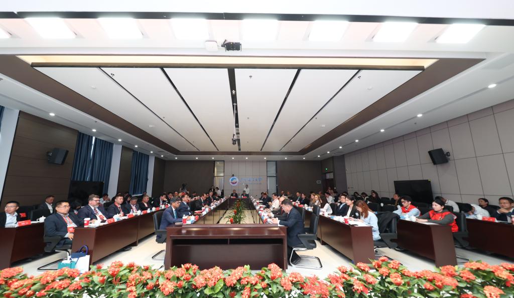 英国上市公司365