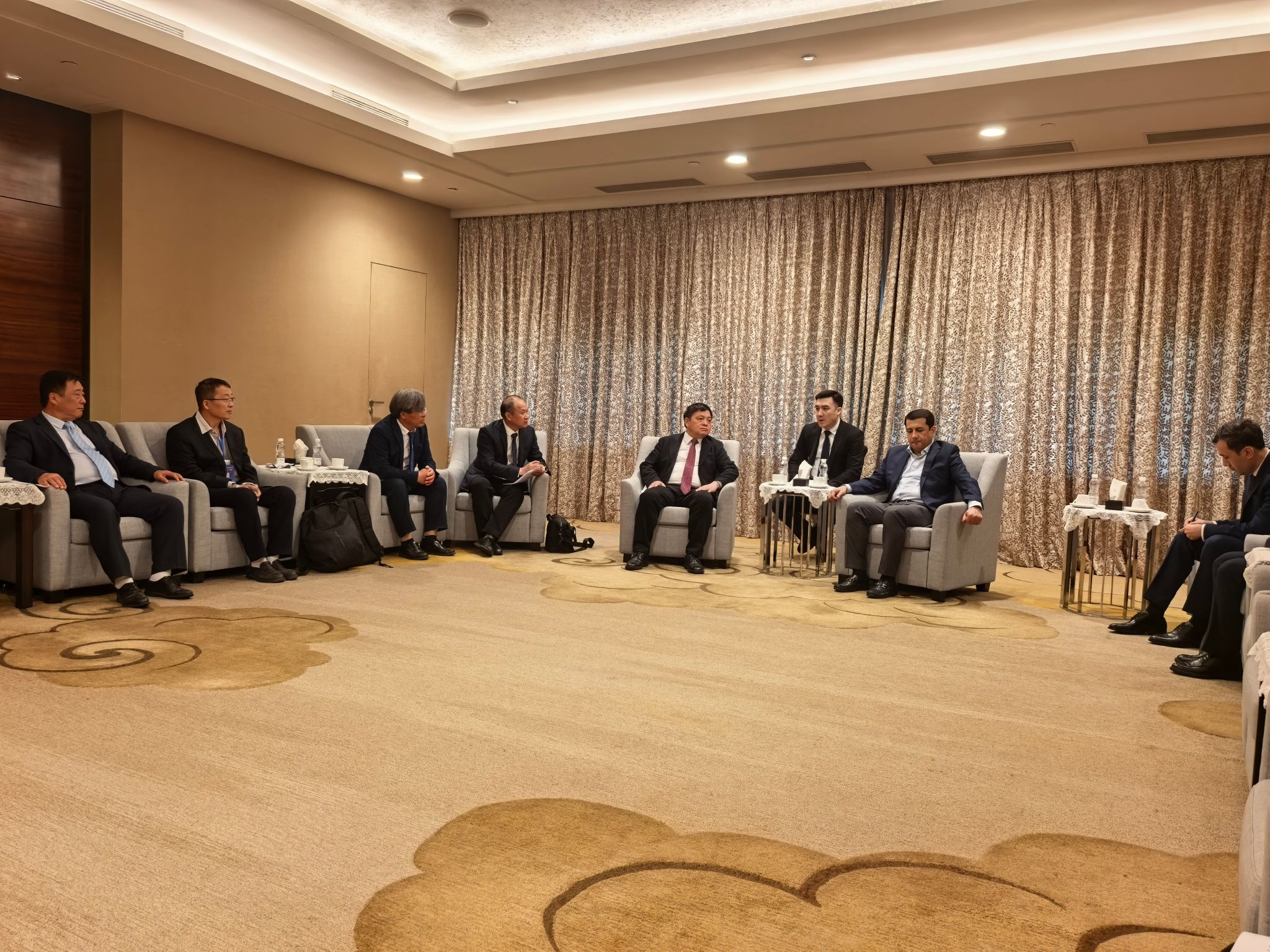 英国上市公司365