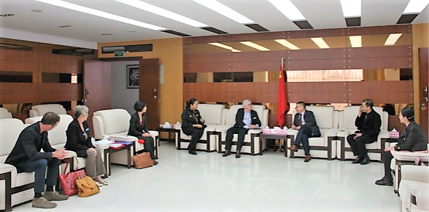 1513326477900440.jpg 英国上市公司365